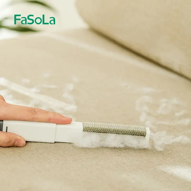 Static-Free Lint and Pet Hair Brush