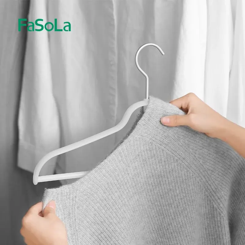 Wide-Shoulder Non-Slip Clip Hanger