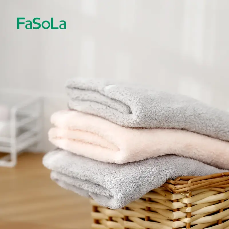 Hanging Absorbent Coral Fleece Hand Towel