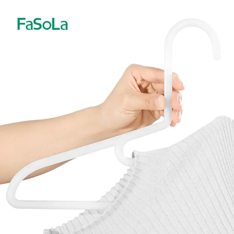 Collar-Protecting Hanger